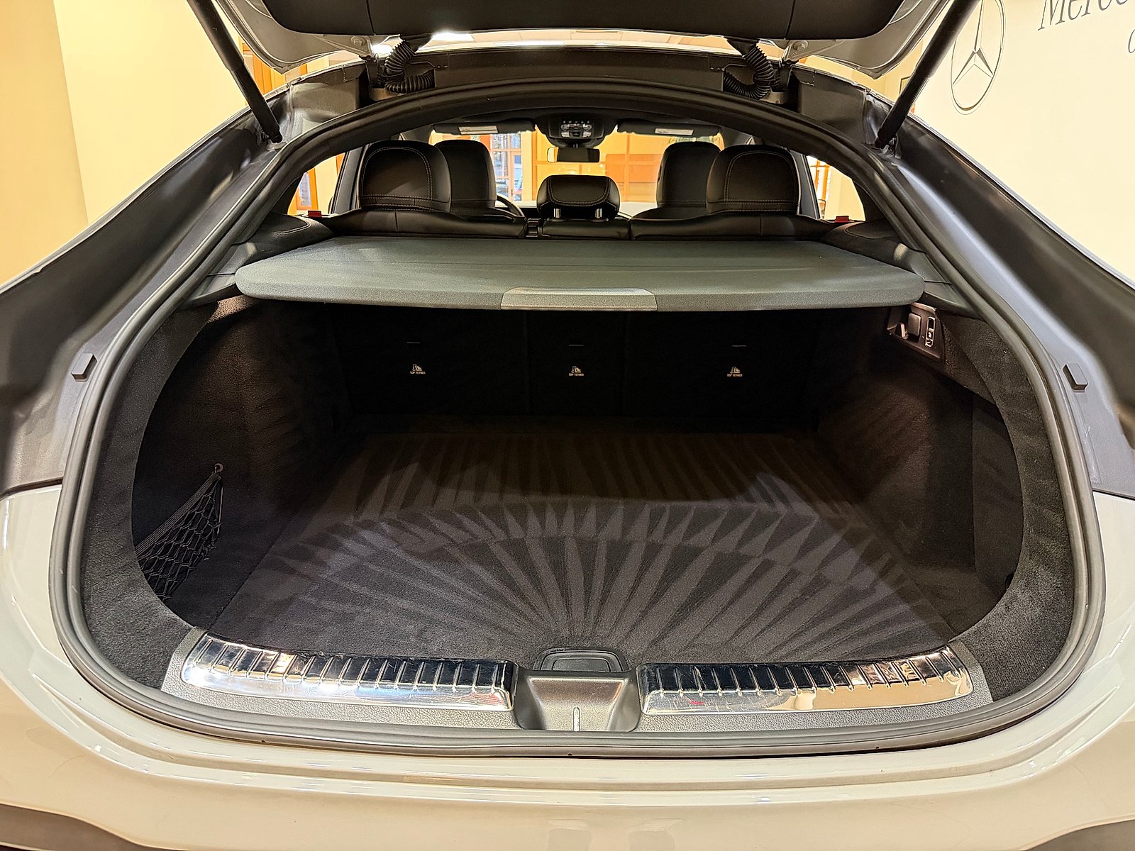 Used 2024 MANUFAKTUR Alpine Grey Mercedes-Benz 4MATIC®+ image 27