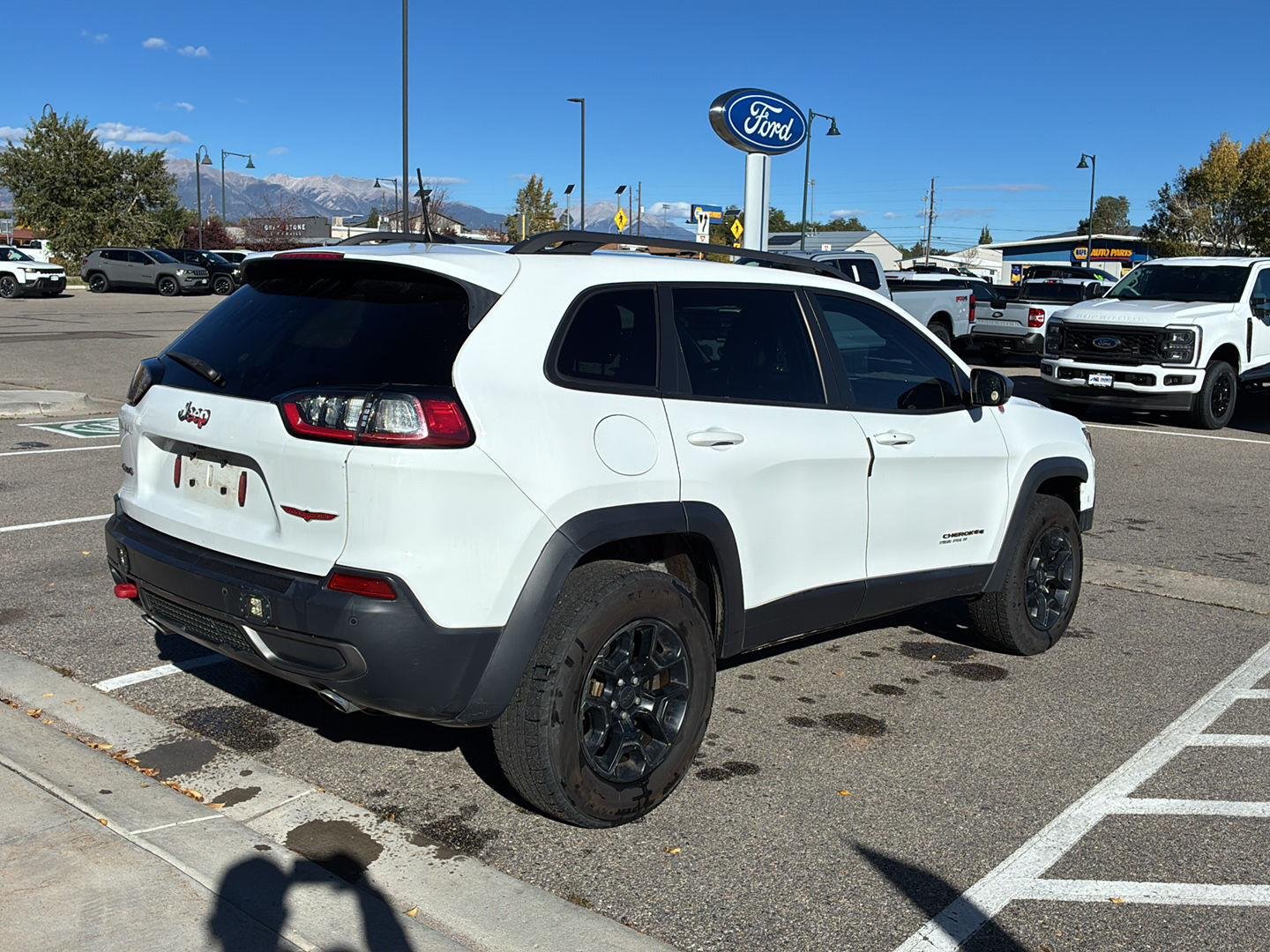 Used 2019 Bright White Clearcoat Jeep Trailhawk Elite image 3