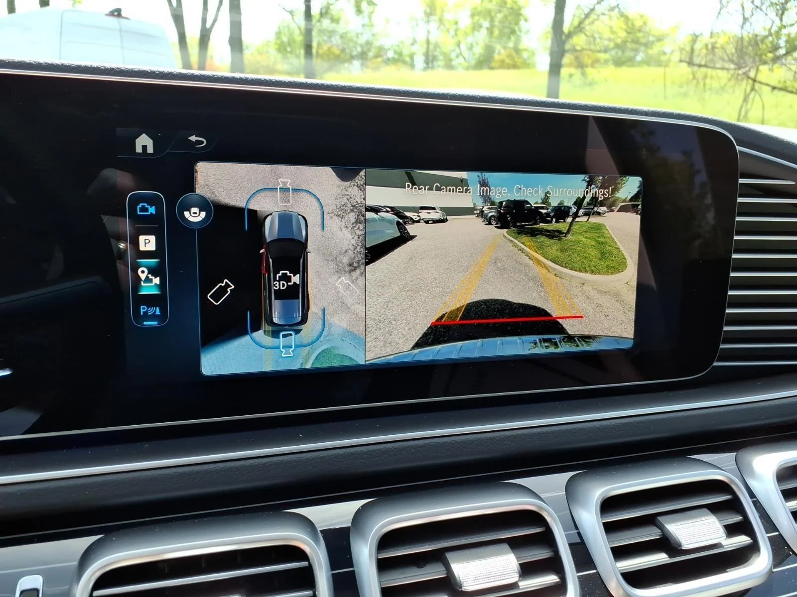 New 2026 MANUFAKTUR Ireland Mid Green Metallic Mercedes-Benz GLS 450 image 36