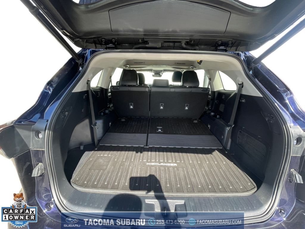 Used 2021  Toyota XLE image 19