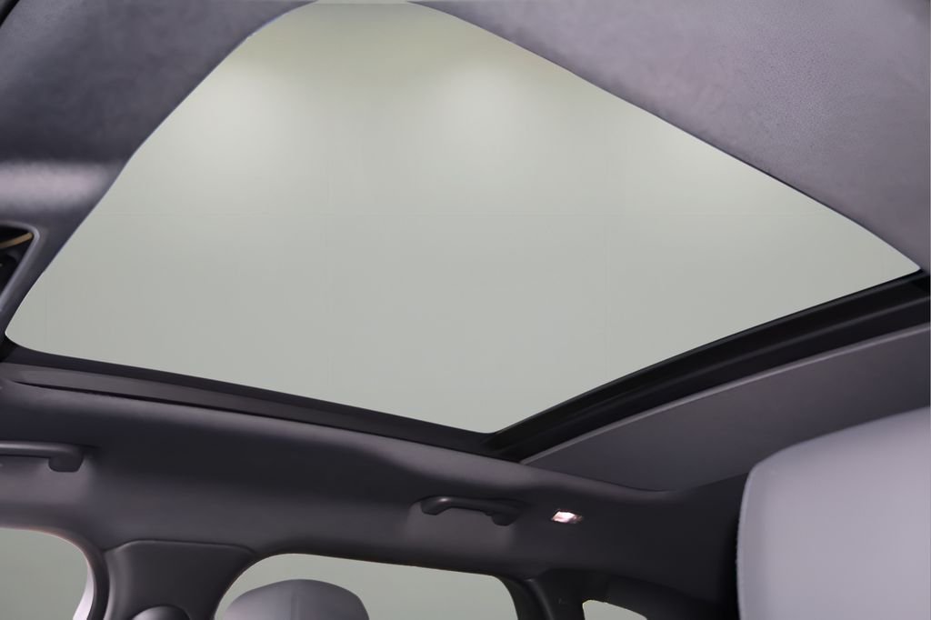 New 2026 Fuji White Land Rover Dynamic SE image 28