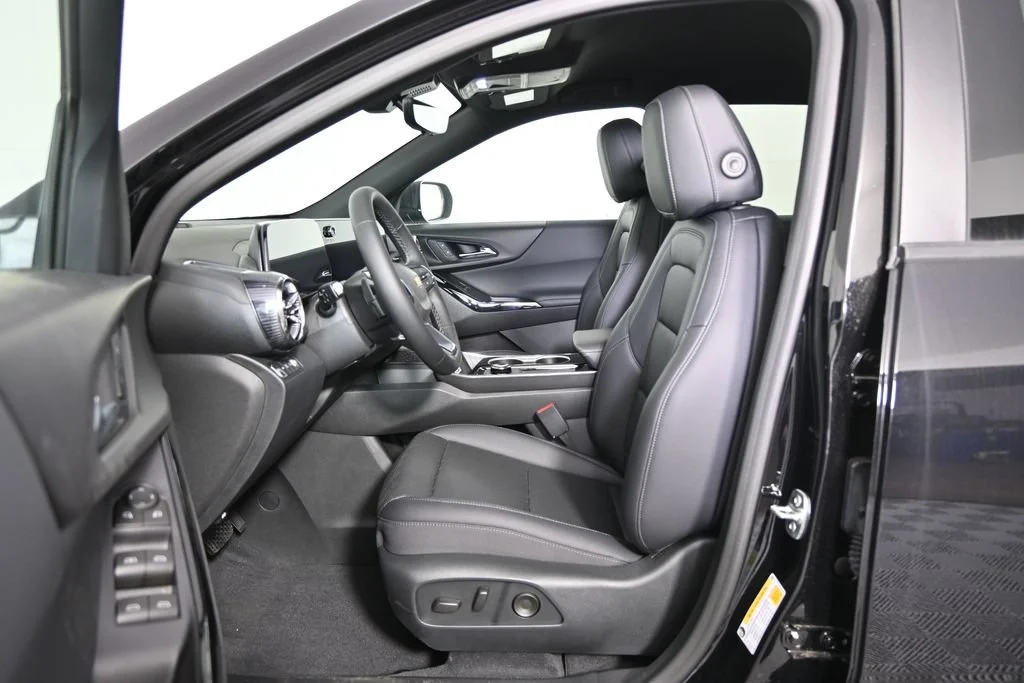 New 2026 Mosaic Black Metallic Chevrolet LT image 20