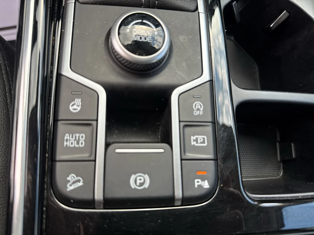 Used 2021 Everlasting Silver Kia SX Prestige image 20