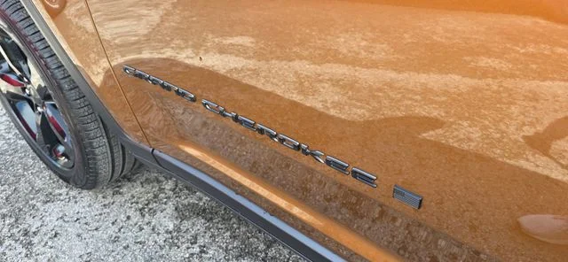 New 2026 Copper Shino Metallic Clear-Coat Exterior Paint Jeep Limited image 5