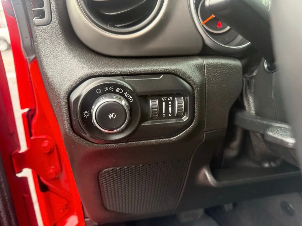 Certified Used 2019 Red Jeep Sport S image 15