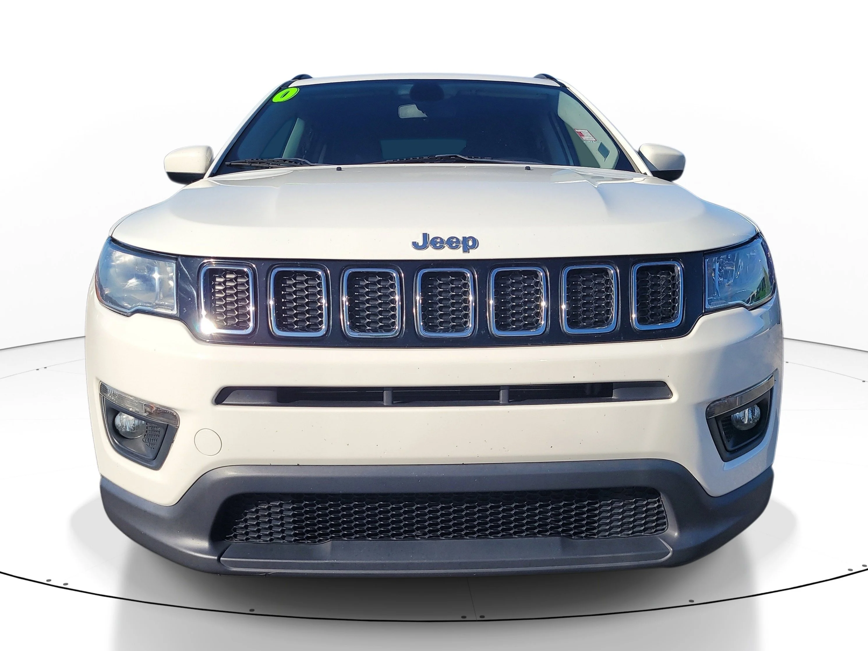 Used 2020 White Clearcoat Jeep Latitude image 2