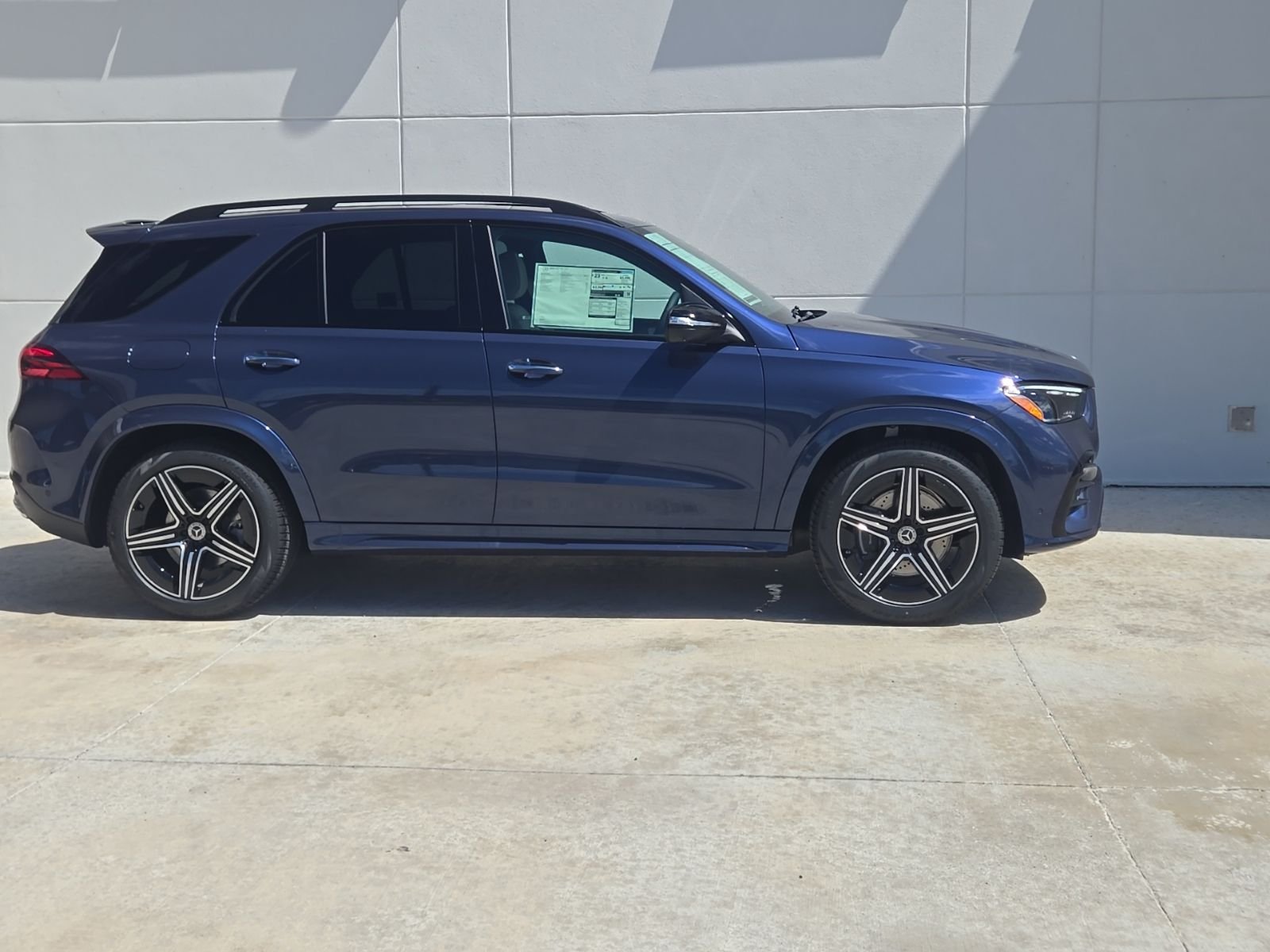 New 2026 Twilight Blue Metallic Mercedes-Benz GLE 350 image 11