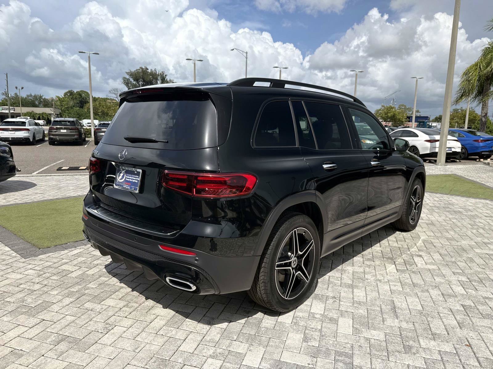 New 2026 Black Mercedes-Benz 250 SUV image 5