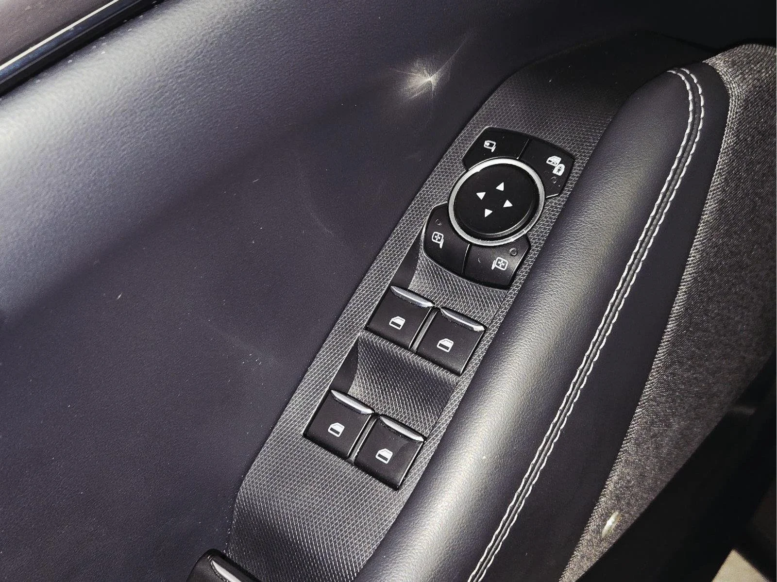 Used 2024 Vapor Blue Ford Premium image 10