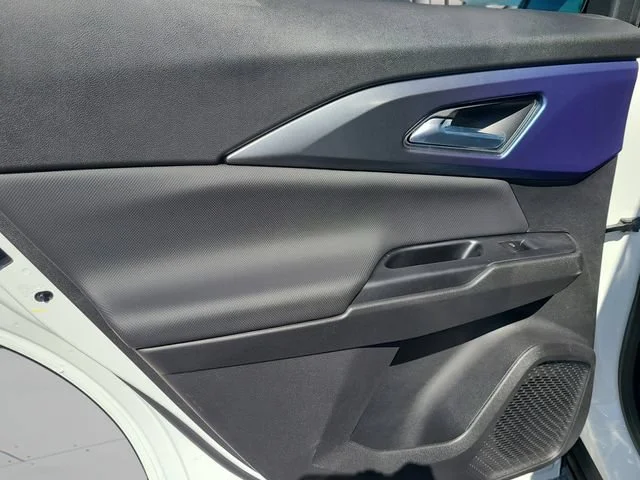 New 2026 Summit White Chevrolet LT image 29