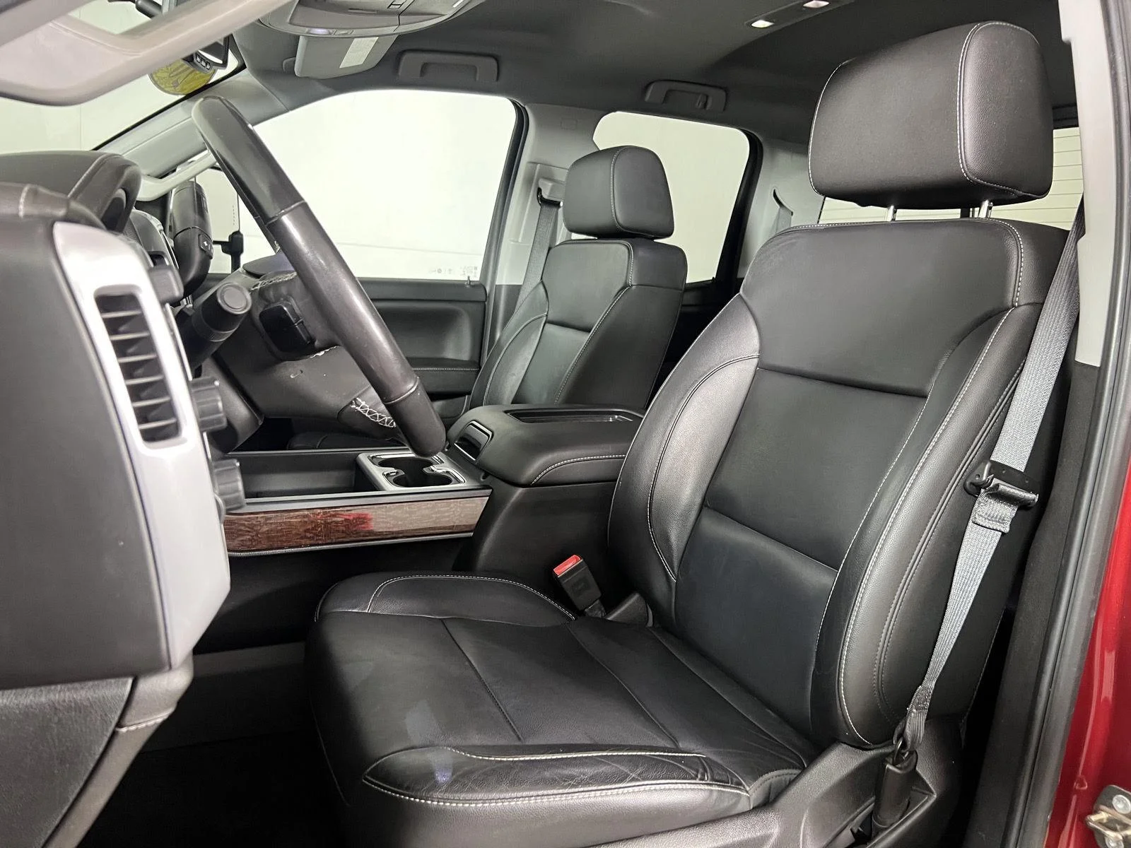 Used 2018 Red Quartz Tintcoat GMC SLT image 9