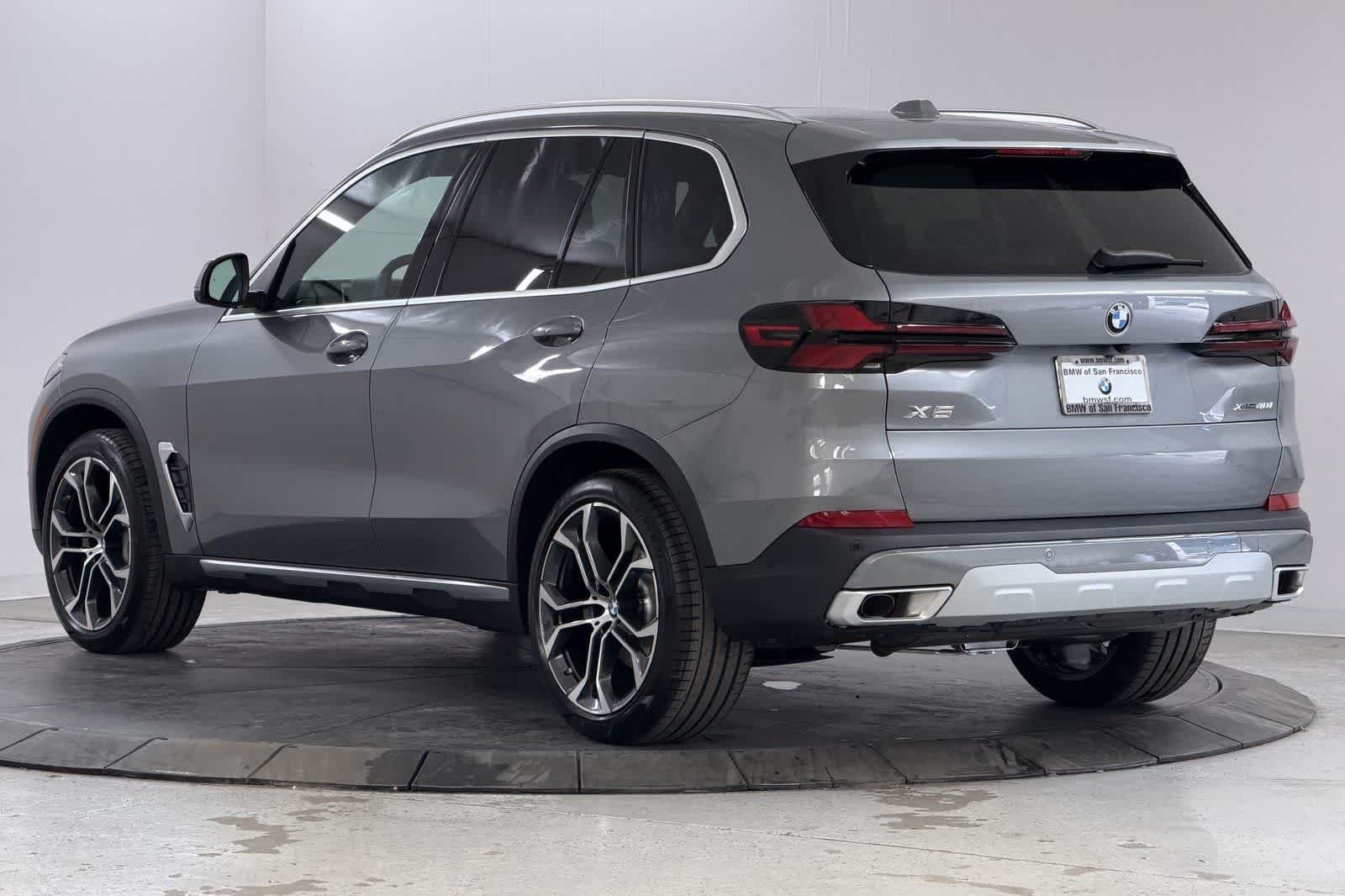 New 2026 Skyscraper Grey Metallic BMW xDrive40i image 6
