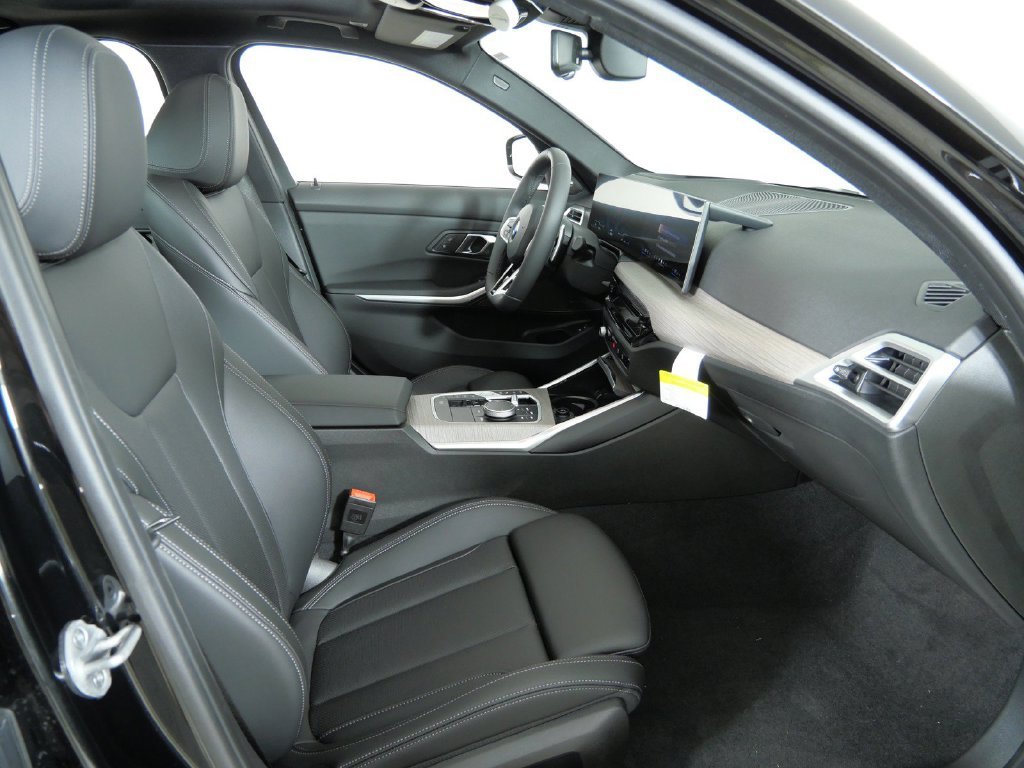 New 2026 Black Sapphire Metallic BMW 330i xDrive image 20