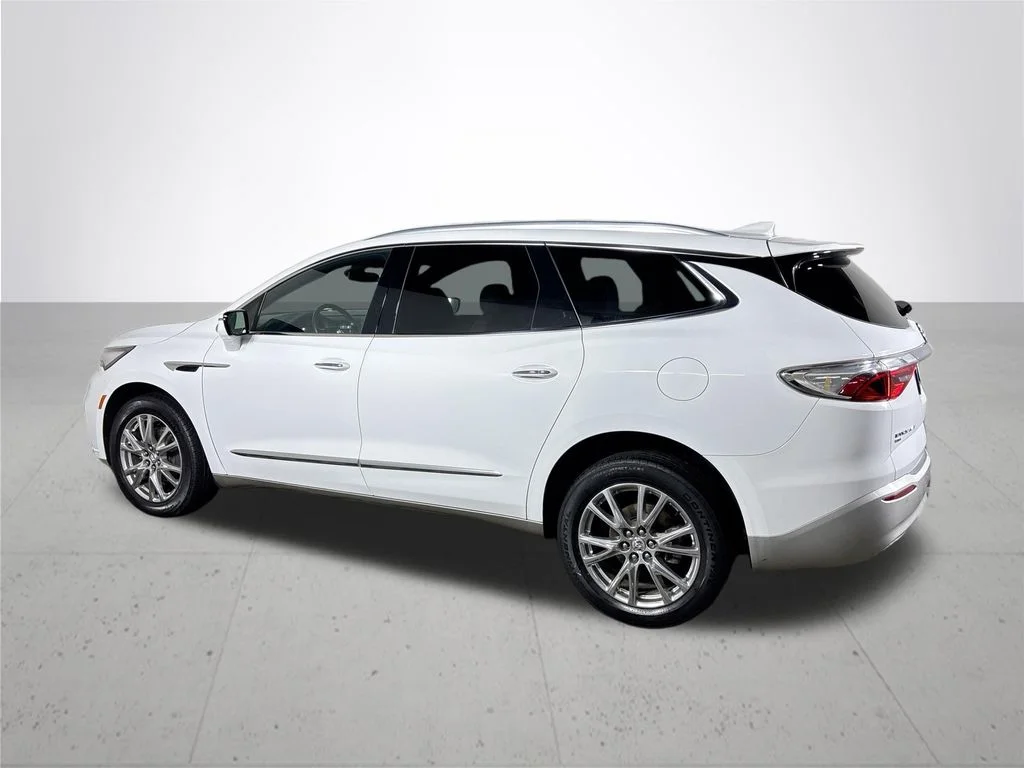 Used 2023 White Buick Essence image 8