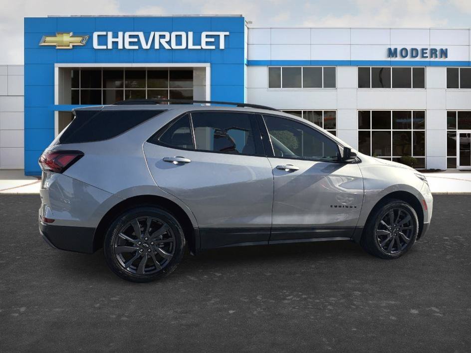 Used 2024 Sterling Gray Metallic Chevrolet RS image 5