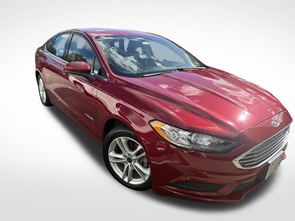 Used 2018 Red Ford SE image 5