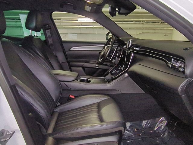 Used 2023 Bianco Maserati GT image 27