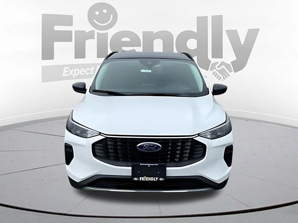 New 2025 Oxford White Ford Active™ image 2