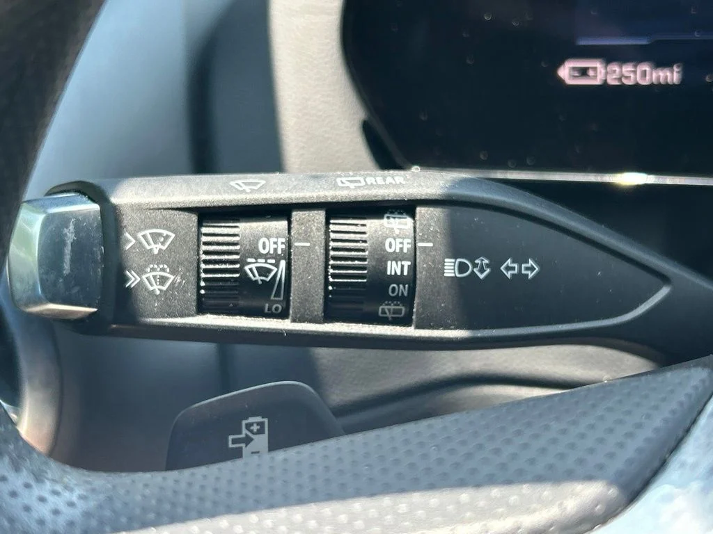 Used 2025 Galaxy Gray Metallic Chevrolet LT image 26