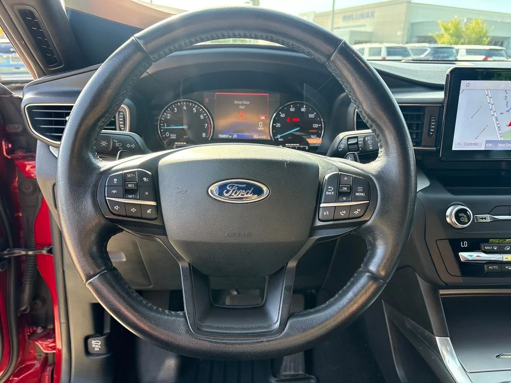 Used 2020 Red Ford XLT image 18