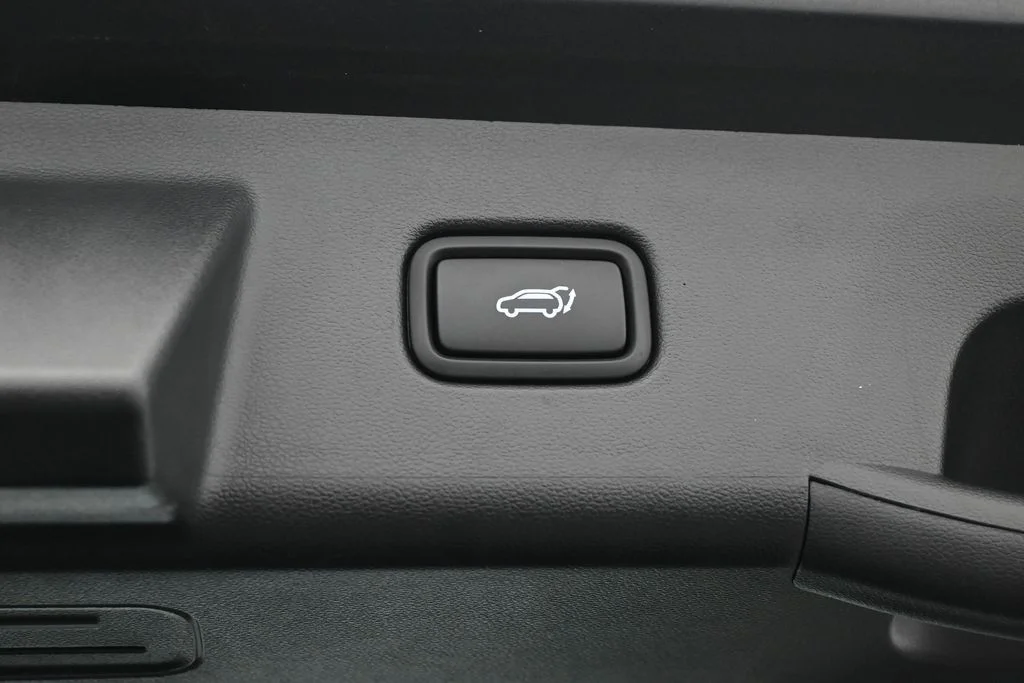 Used 2025 Cypress Gray Chevrolet RST image 34