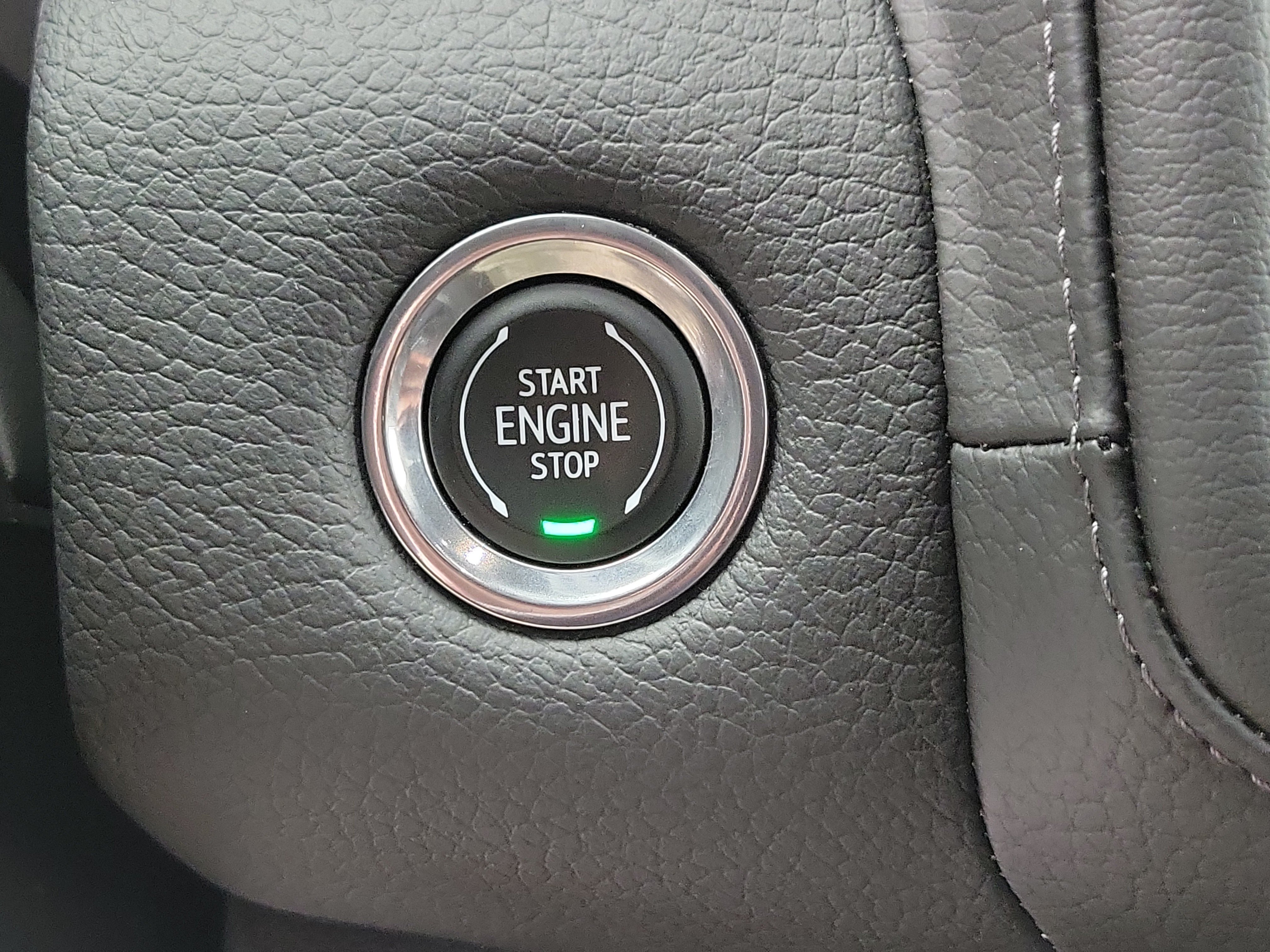 Used 2023 Onyx Black GMC Denali image 33