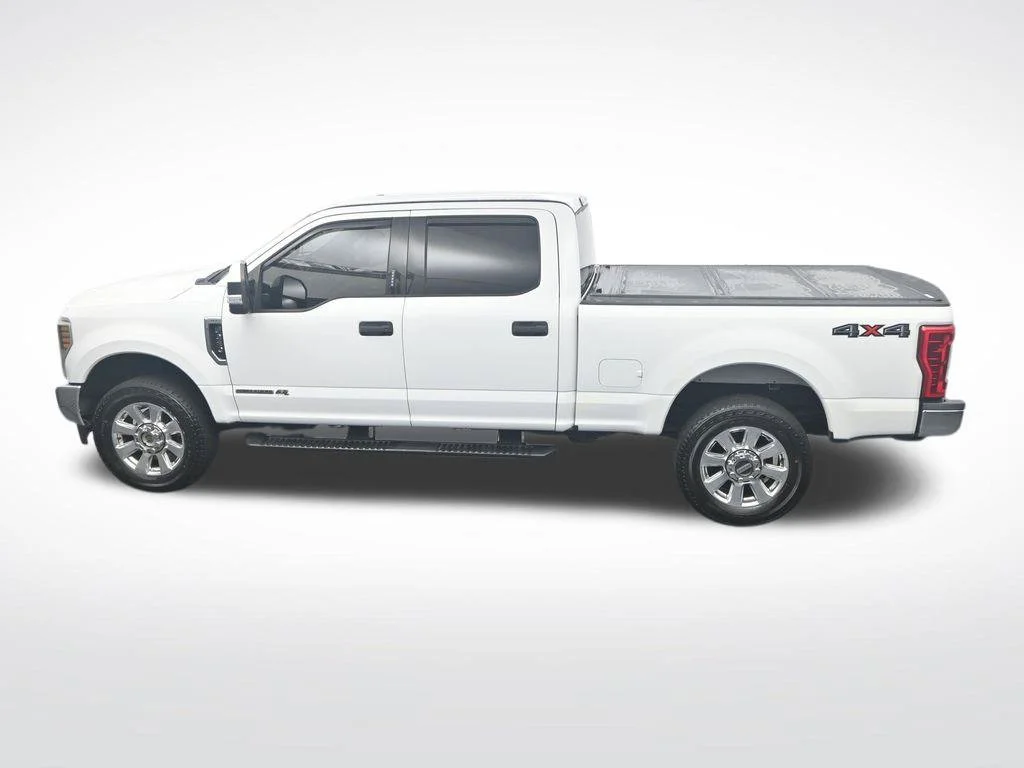 Used 2019 Oxford White Ford XLT image 44