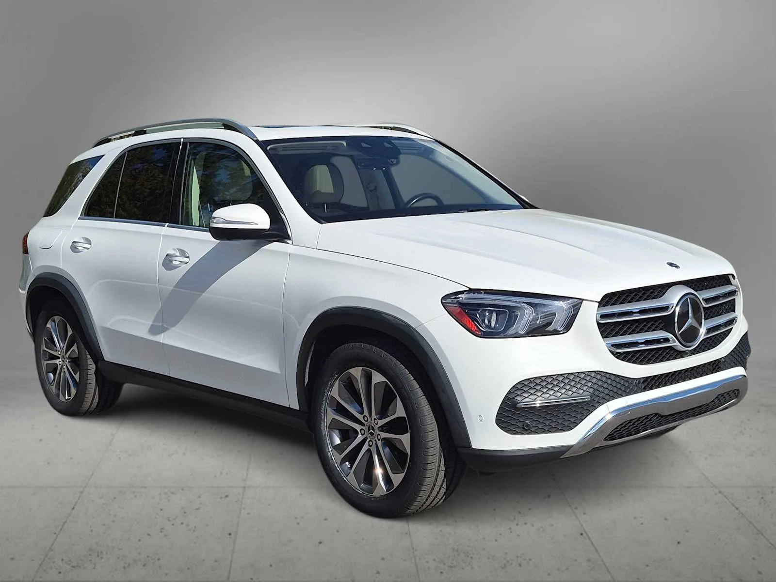 Used 2021 Polar White Mercedes-Benz GLE 450 image 2