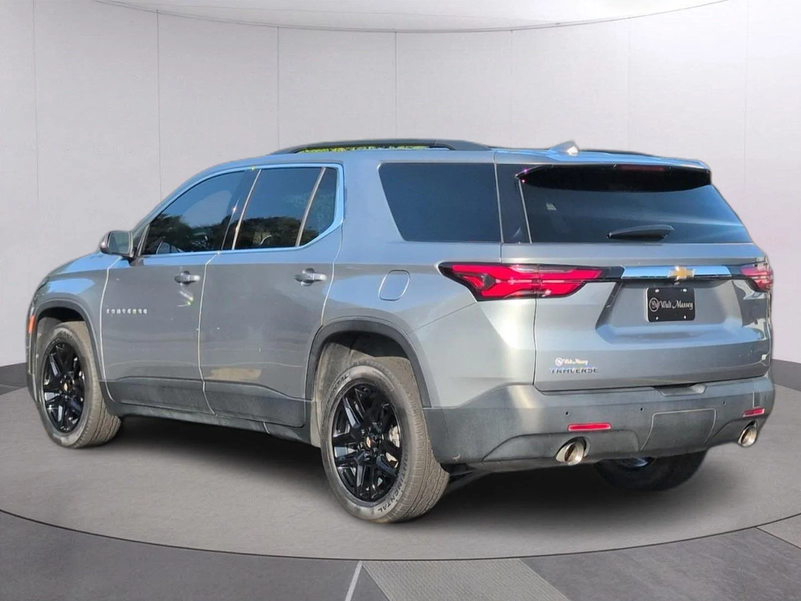 Used 2023 STERLING GRAY METALLIC Chevrolet LT Cloth image 3