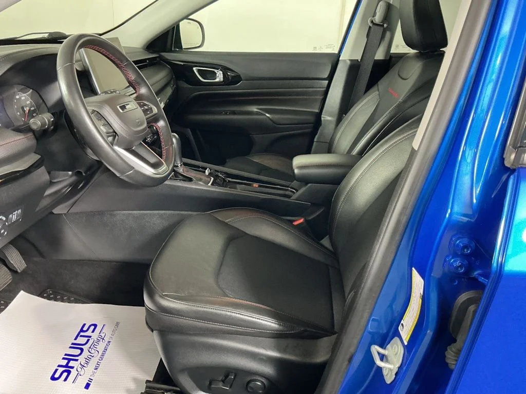 Used 2022 Blue Jeep Trailhawk image 8
