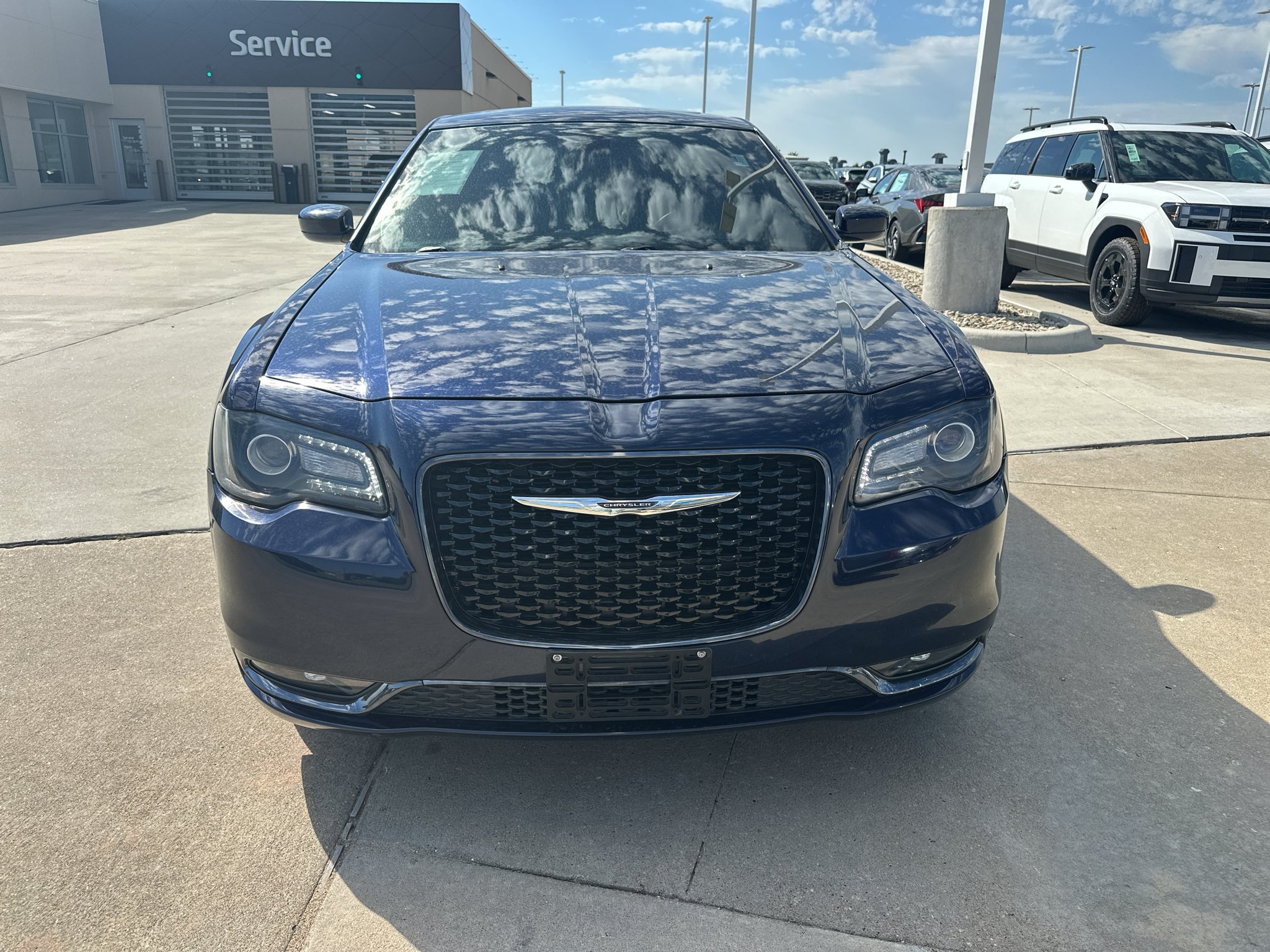 Used 2016 Jazz Blue Pearlcoat Chrysler Base image 13