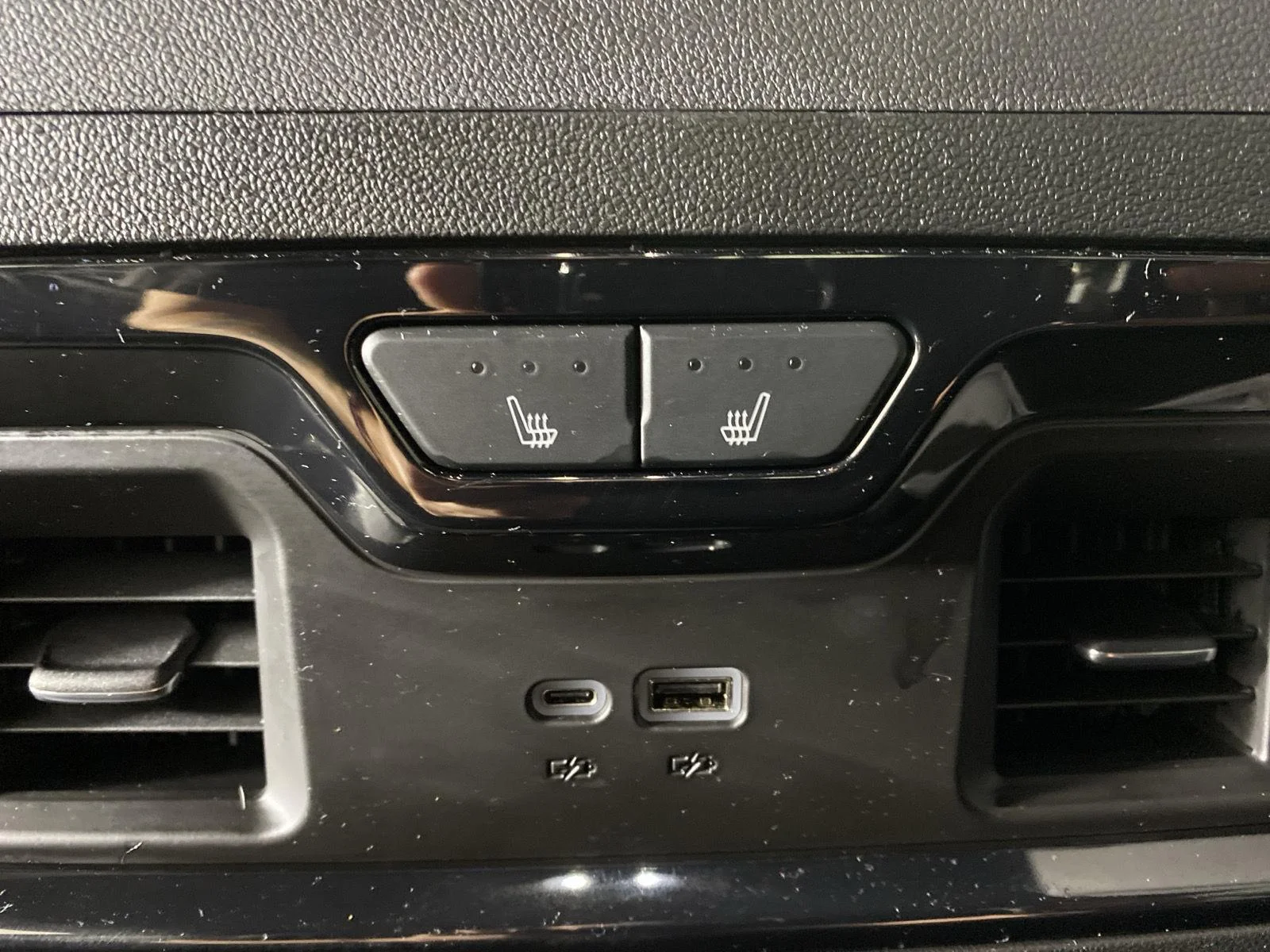 Used 2025 Onyx Black GMC AT4X image 27