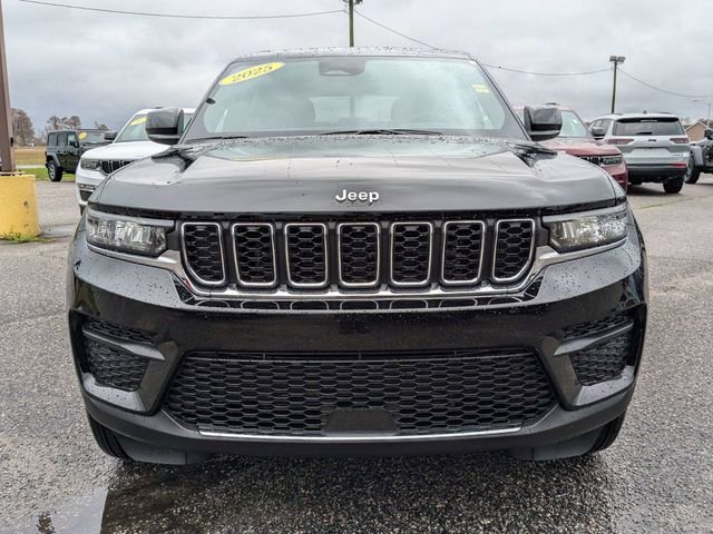 2025 Jeep Grand Cherokee Laredo - Photo 9