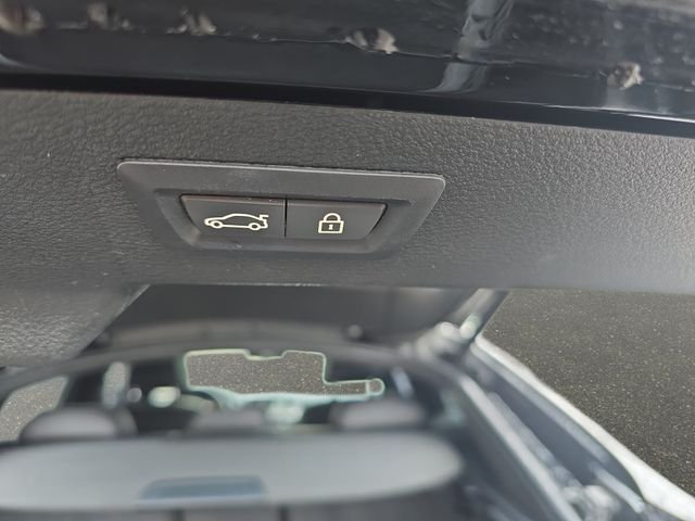 Used 2018 Black BMW xDrive35i image 16