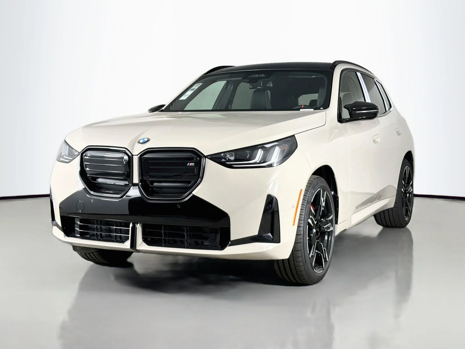 New 2026 Dune Grey Metallic BMW M50 xDrive image 3