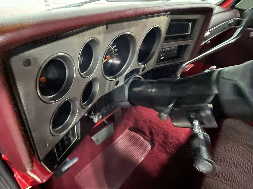 Used 1985  Chevrolet NA image 56