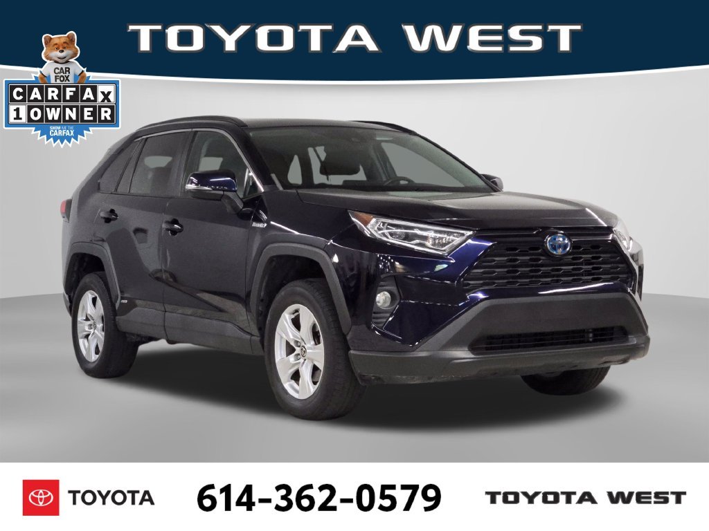 Used 2021  Toyota XLE image 3