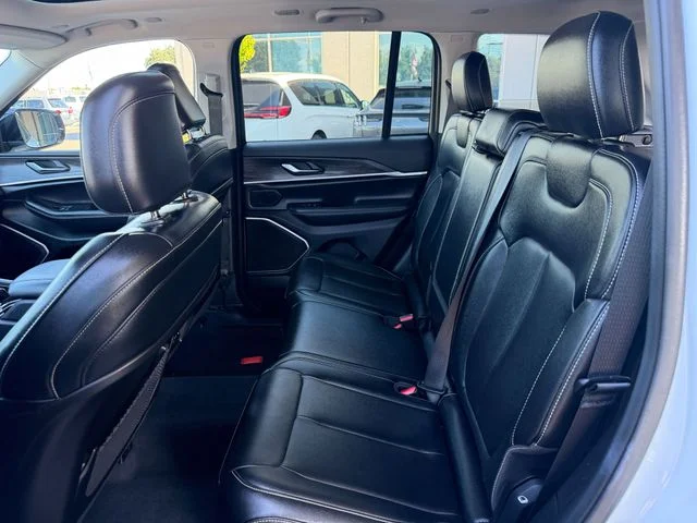 Used 2023 White Jeep 4xe image 28