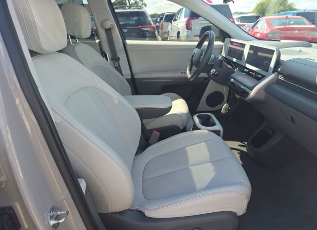 Certified Used 2024 Cyber Gray Hyundai Limited image 9