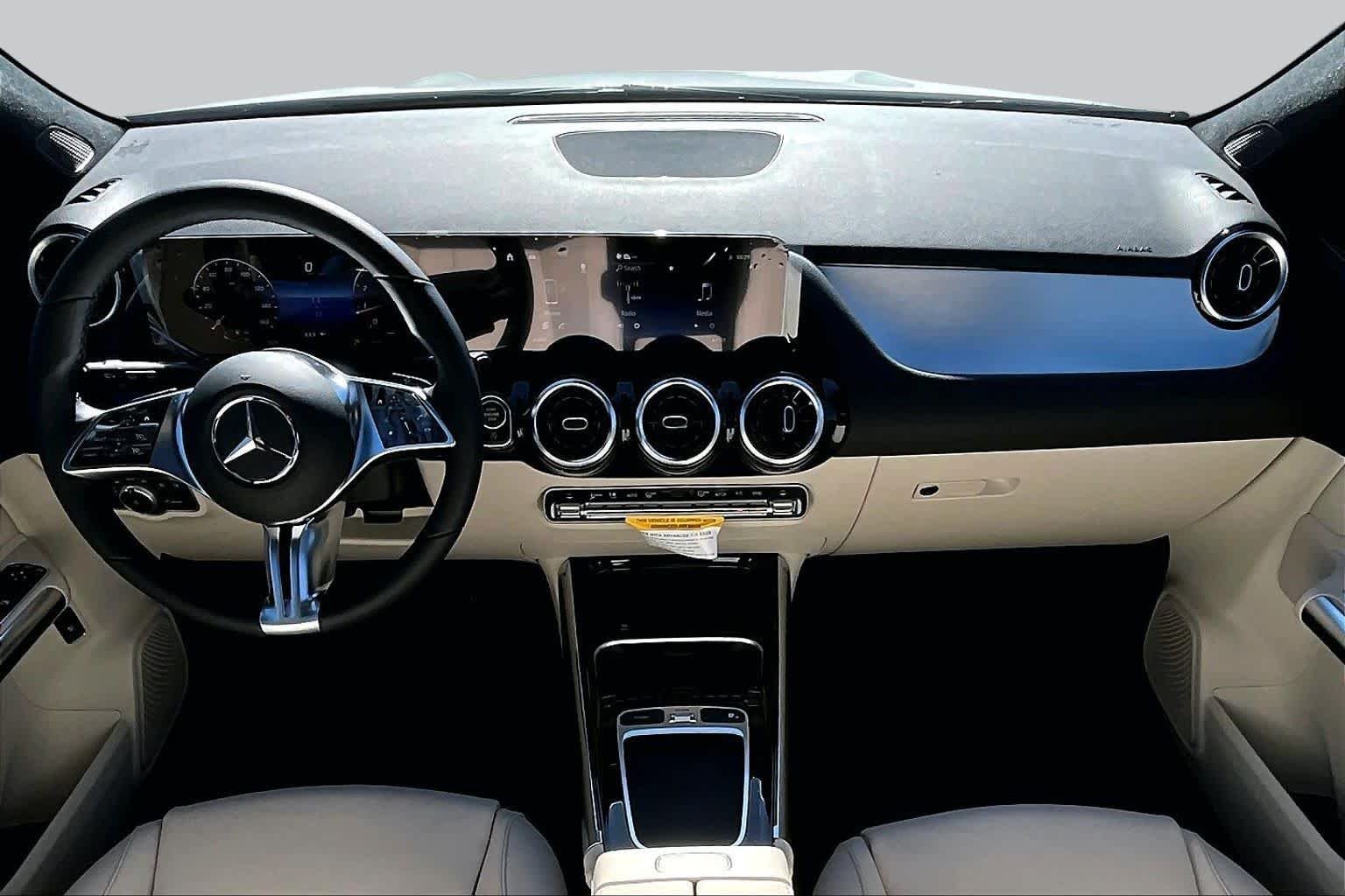 Used 2026 Polar White Mercedes-Benz GLA 250 image 15