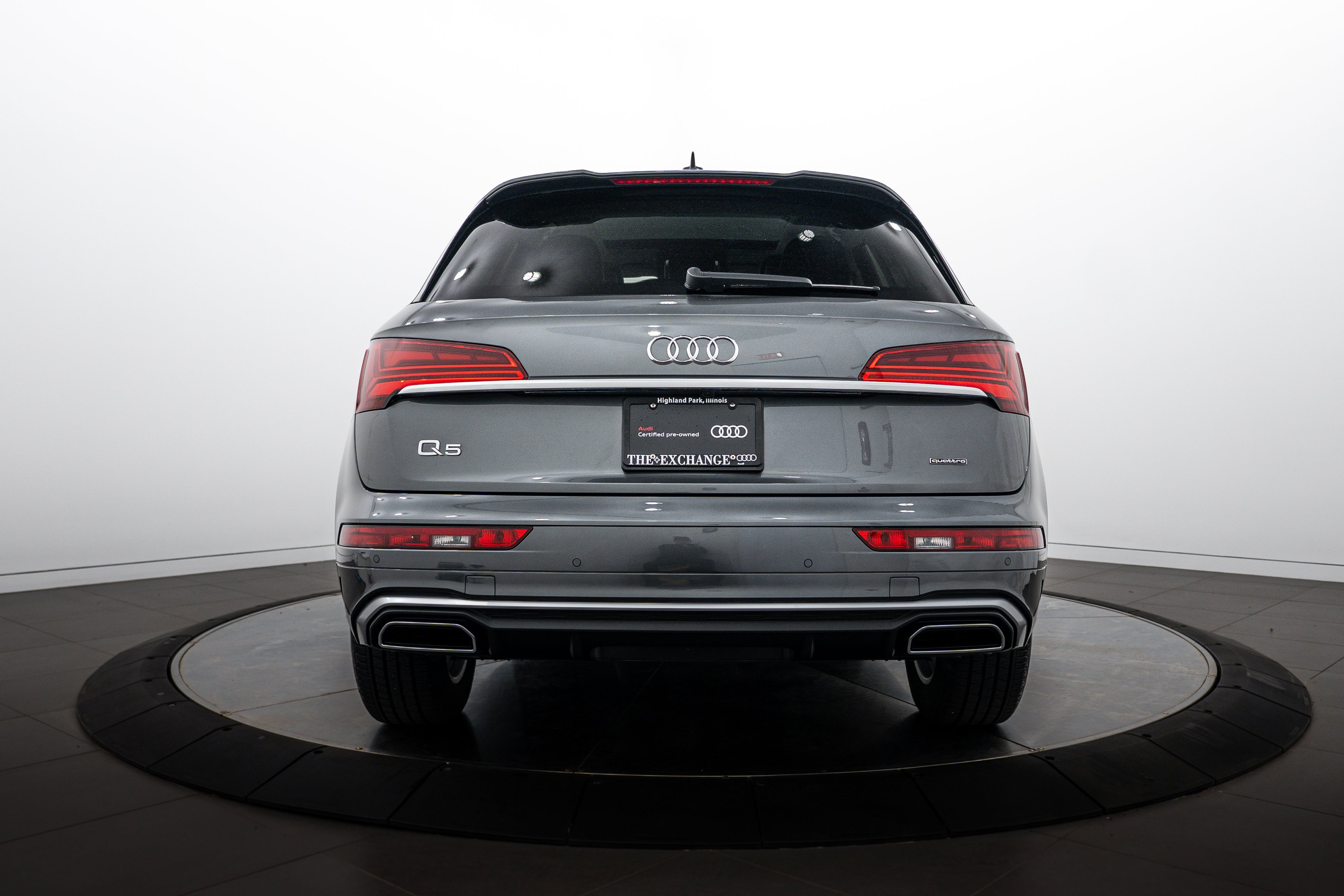 Certified Used 2023 Daytona Gray Pearl Effect Audi S line Premium image 20