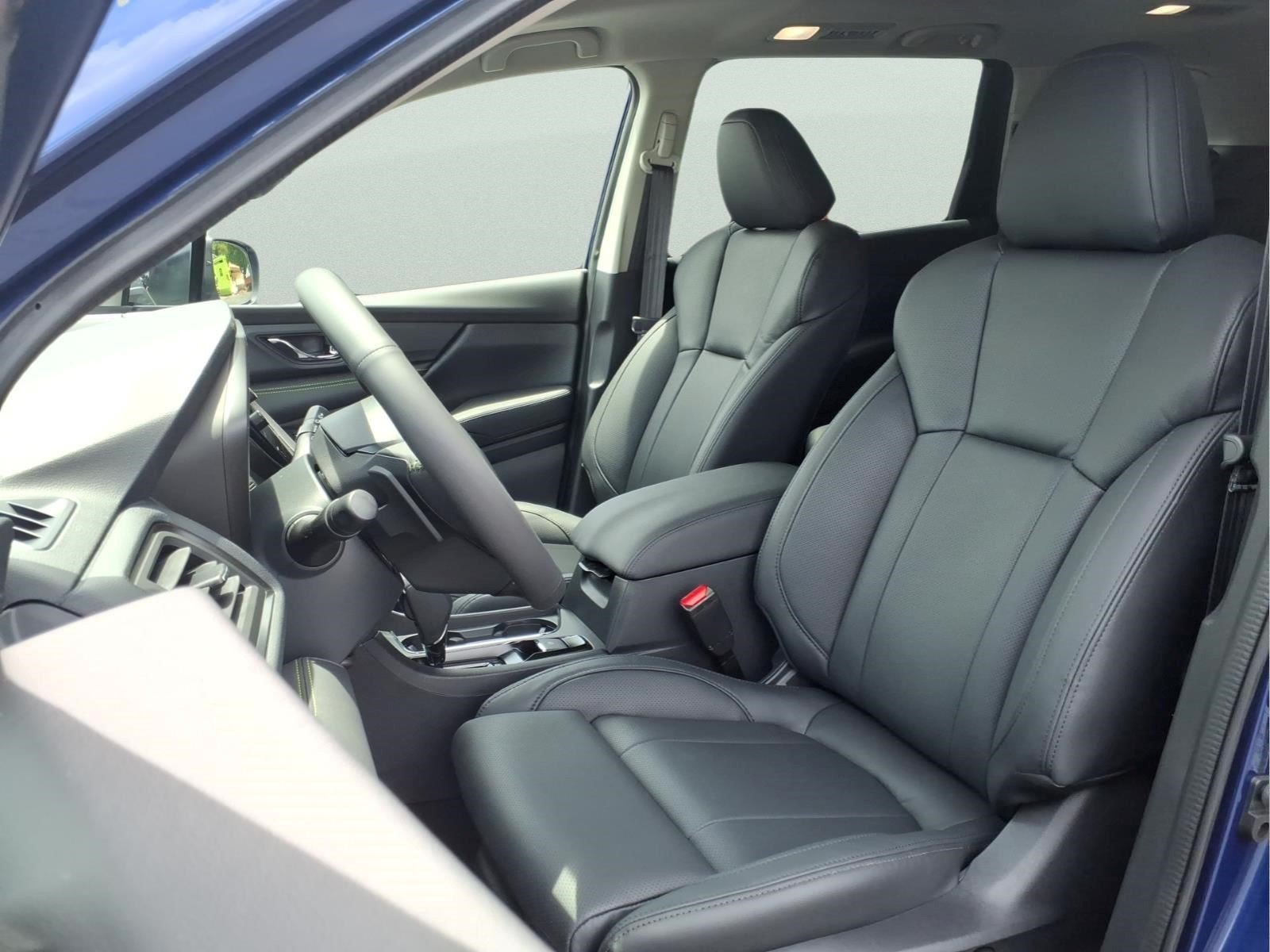 New 2026 SAPPHIRE BLUE PEARL Subaru Onyx Edition Touring 7-Passenger image 5