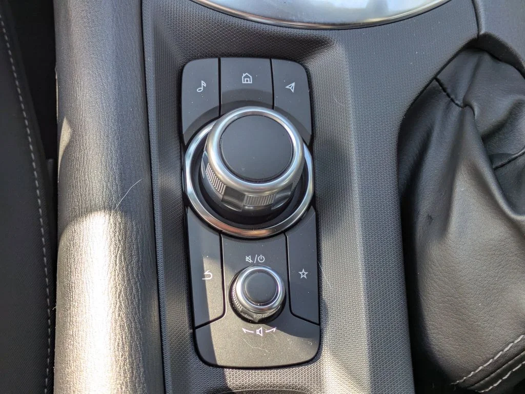 2025 Mazda MX-5 Miata Sport - Photo 27