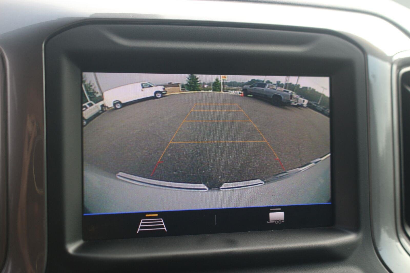 Used 2020 SUMMIT WHITE GMC 4WD Double Cab 147" image 22