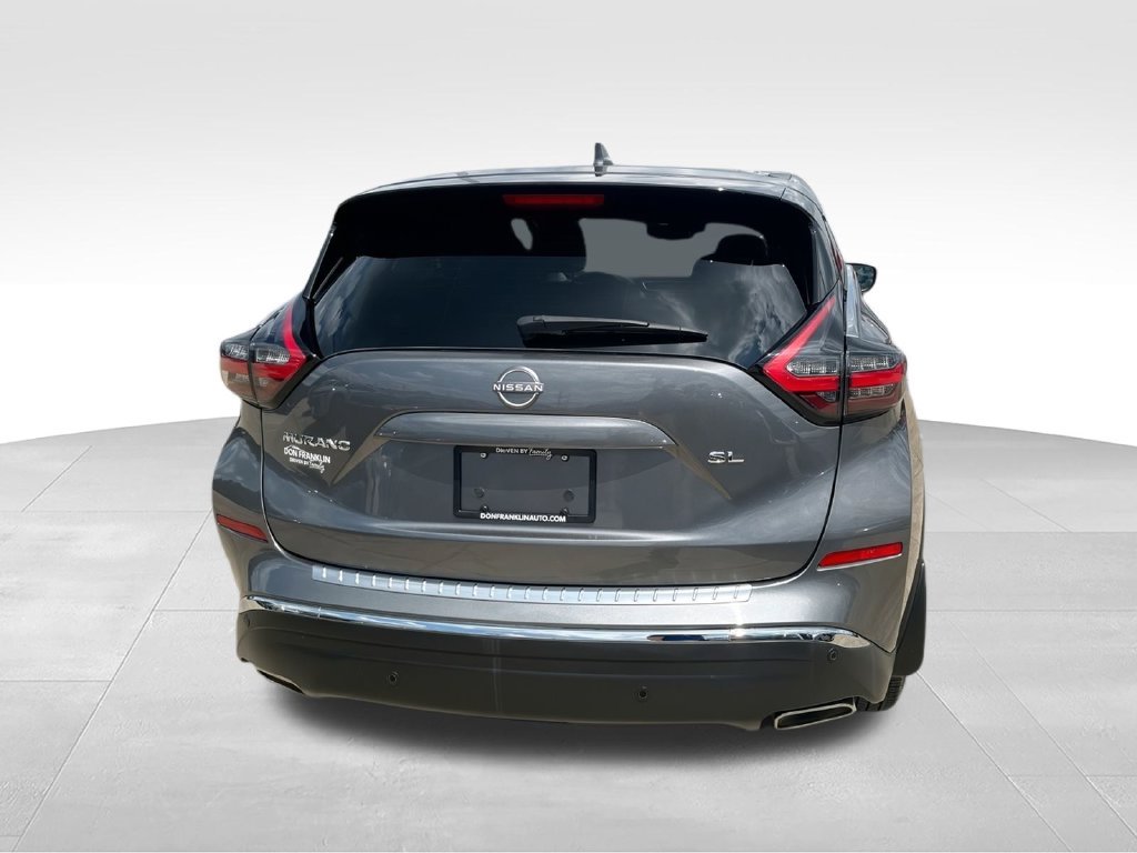 Used 2023 Gray Nissan SL image 9