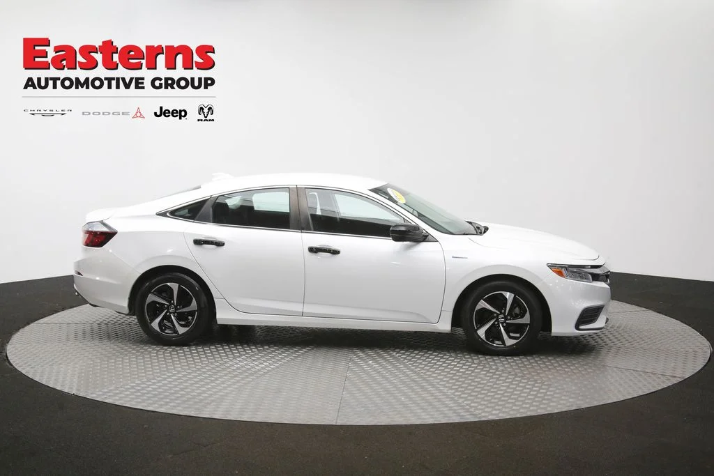 Used 2022 White Honda EX image 42