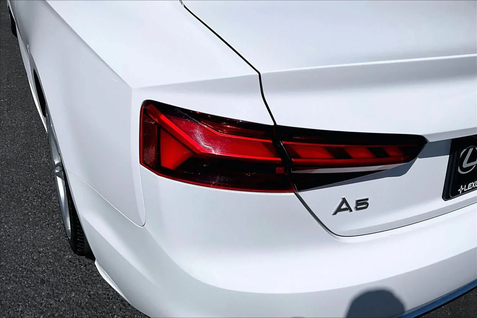 Used 2022 Glacier White Metallic Audi S line Premium image 27