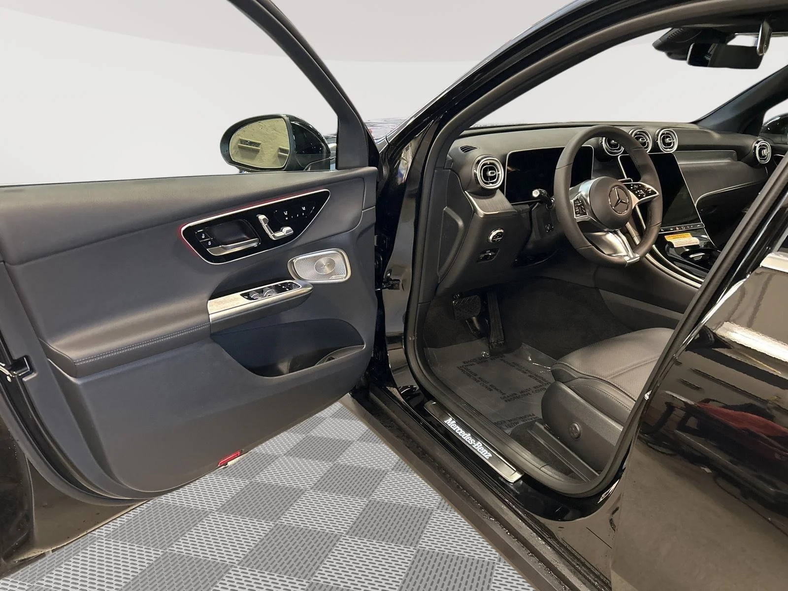 New 2026 BLACK Mercedes-Benz GLC 300 image 11