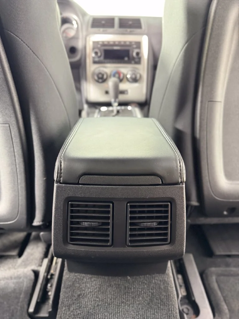Used 2010 Bright Silver Metallic CC/Mineral Gray Met CC Dodge SE image 19