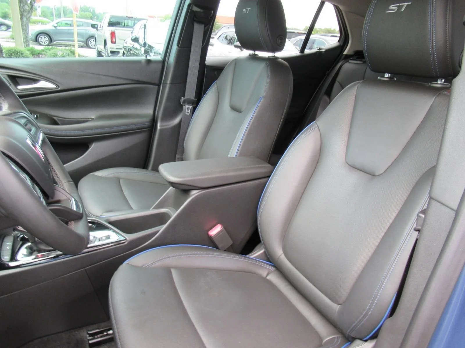 Used 2025 Blue Buick Sport Touring image 20